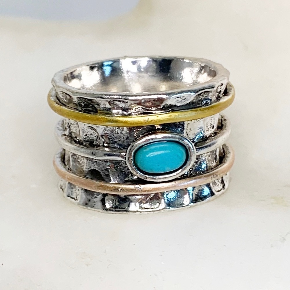 Turquoise & Silver Women’s Ring!